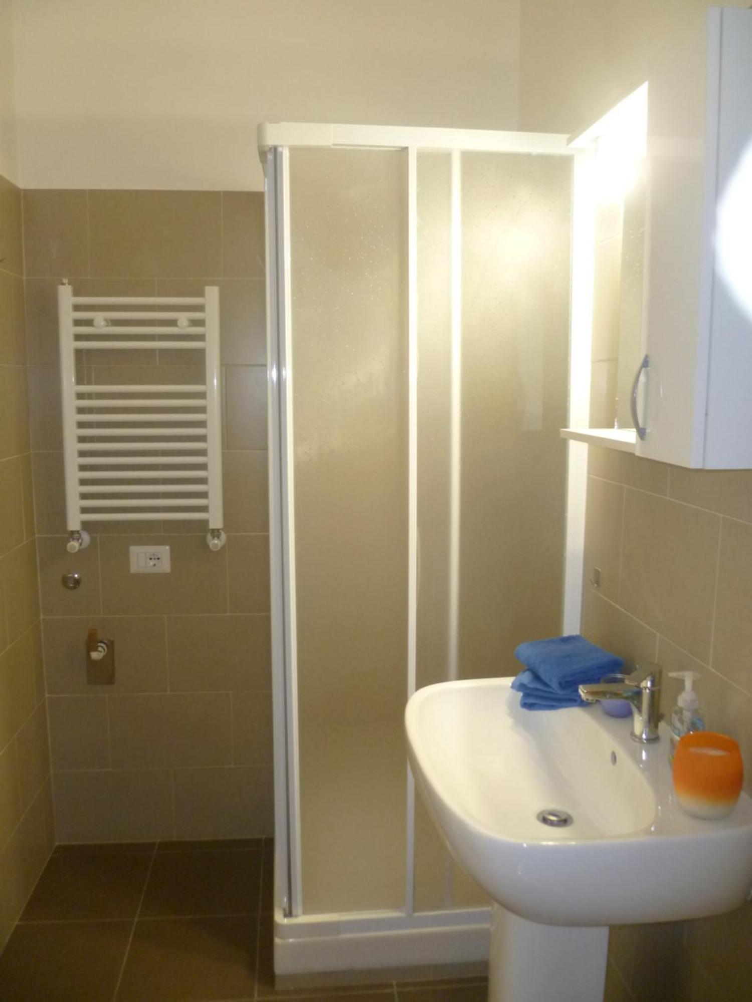 Con Bagno Privato Piazza Bologna Pensión *